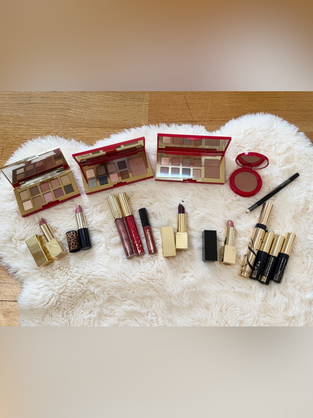 Estee Lauder Lipstick & Eye Palette Set with Pink, Berry, Red and Neutral Shades